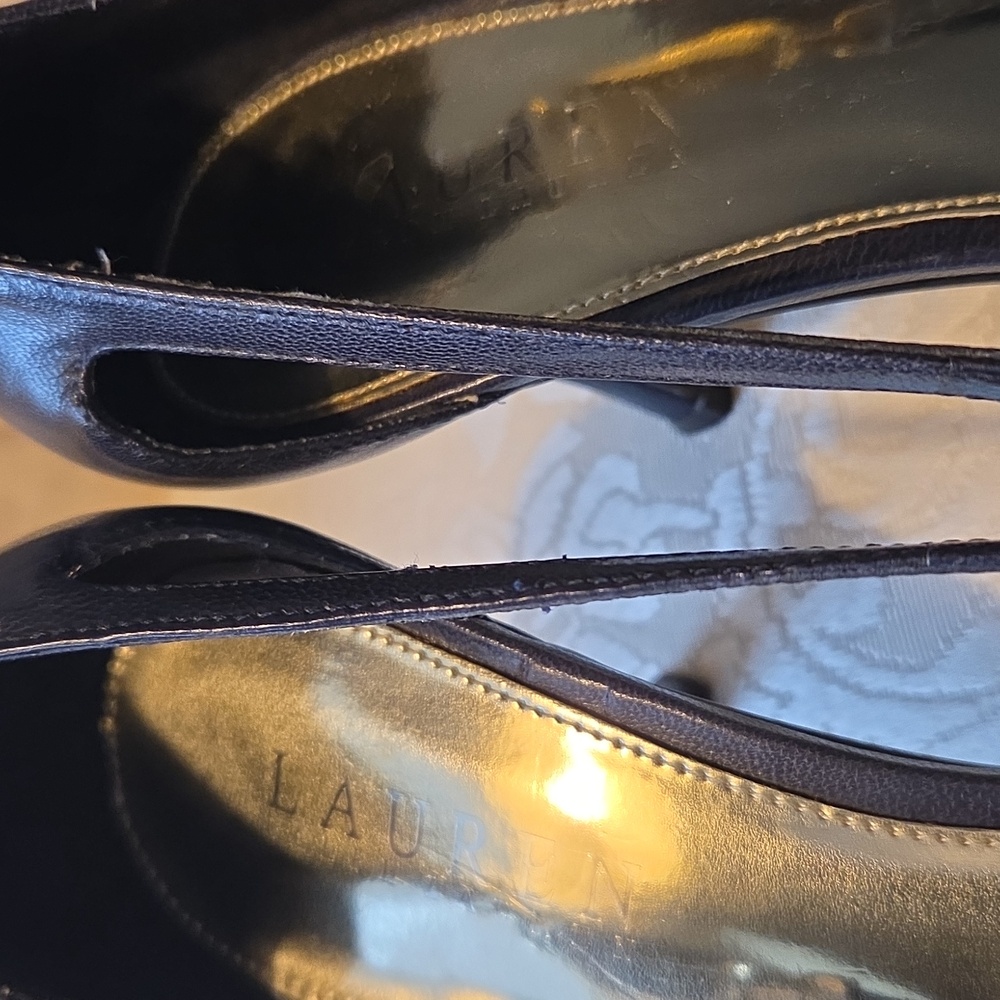 Ralph Lauren Elegant Navy Blue Leather Pumps SZ 8 - Worn Once - Picture 6 of 15
